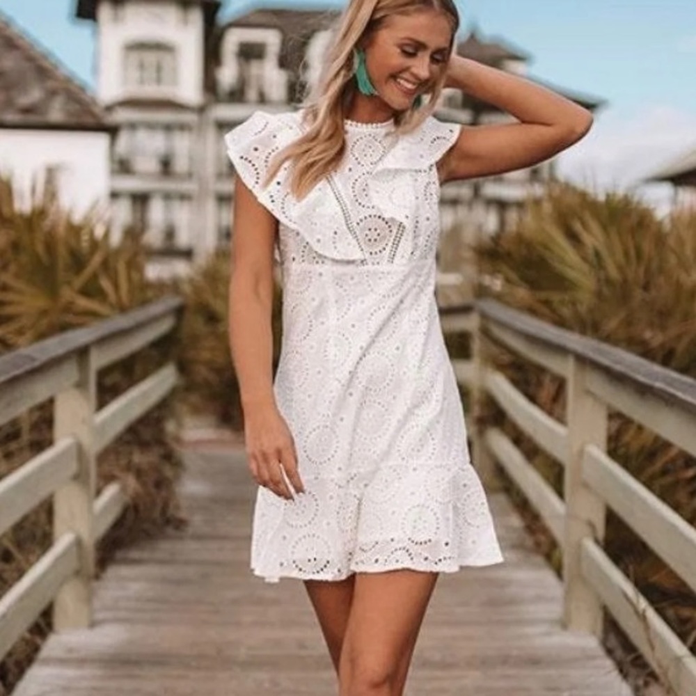 Sophisticated Sweetheart Eyelet Dress